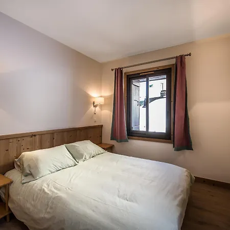 3 Avec Terrasse Au Coeur De - Fr-1-453-316 * Megève